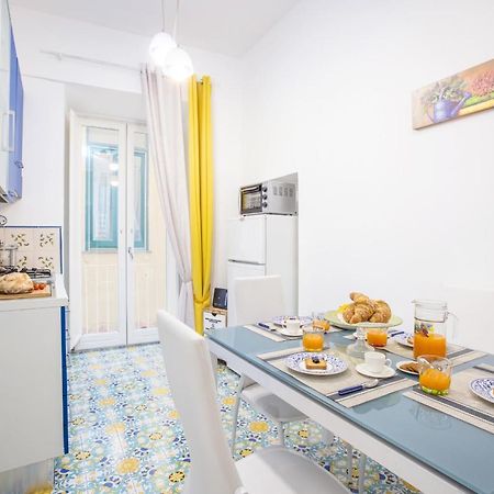 Brezza Marina-Authentic Sorrento Flat By The Beach Exterior photo