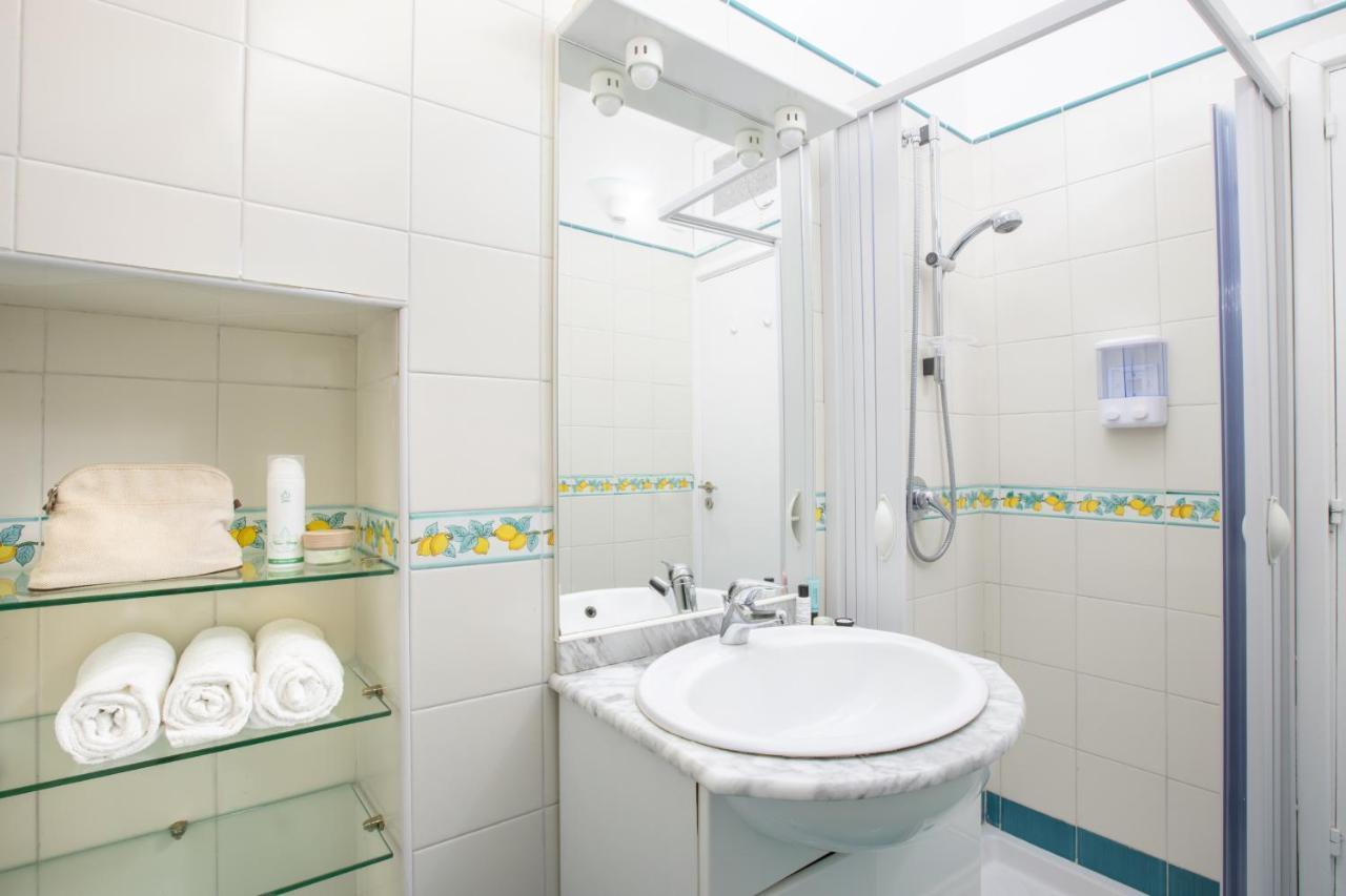 Brezza Marina-Authentic Sorrento Flat By The Beach Exterior photo